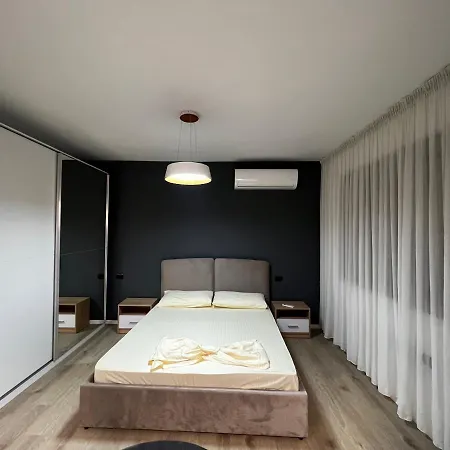 Amion In Center Of *