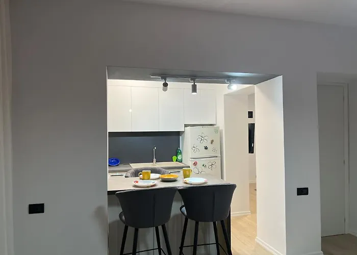 Amion In Center Of *