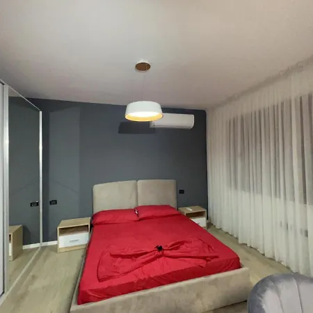 Amion In Center Of Apartament *