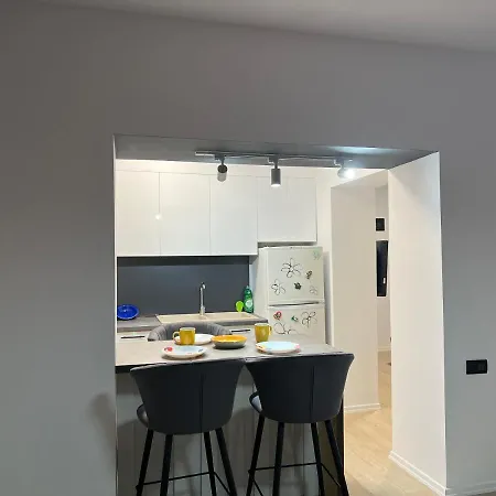 Amion In Center Of *