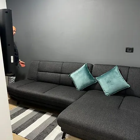 Amion In Center Of *