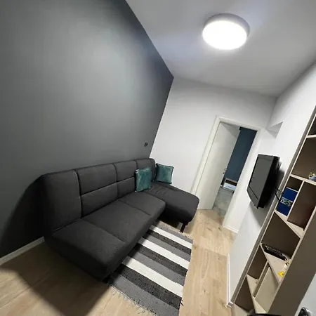 Amion In Center Of *