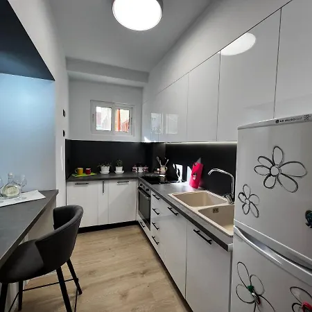 Amion In Center Of *