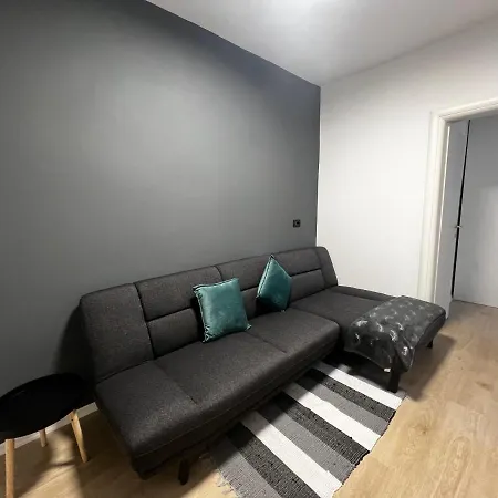 Amion In Center Of Apartamento Tirana