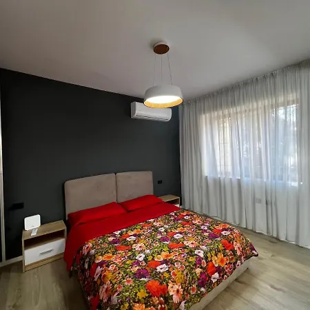 Amion In Center Of *