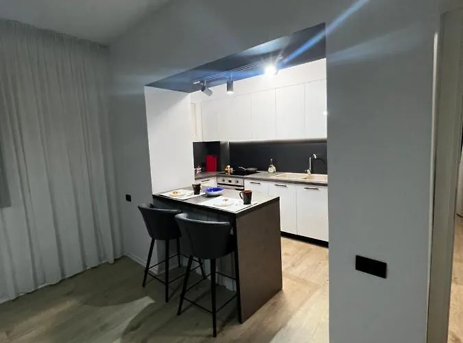 Amion In Center Of Apartamento Tirana