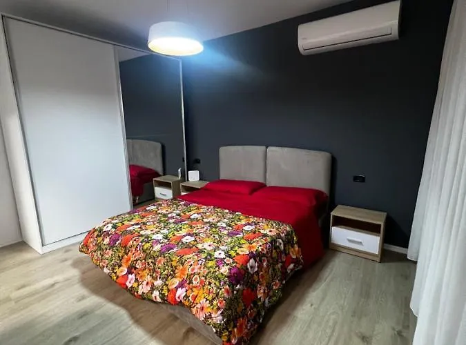 Amion In Center Of * Tirana