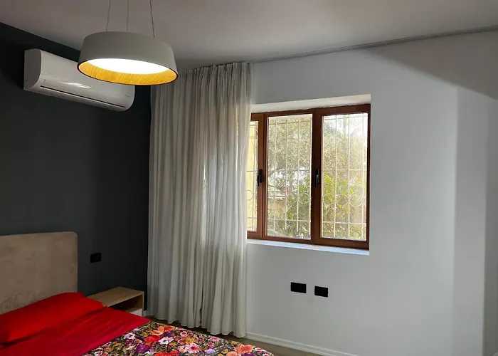 Amion In Center Of *