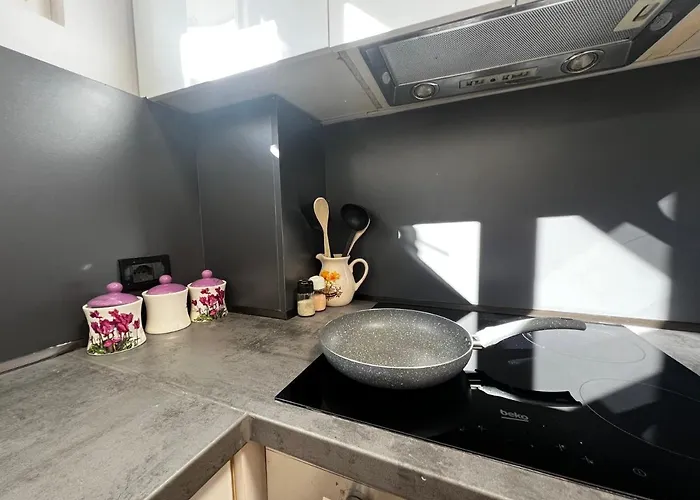 Amion In Center Of Apartament