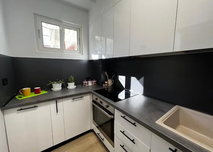 Amion In Center Of * Tirana